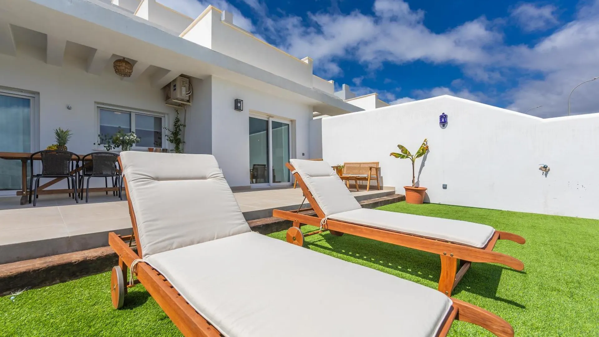 Large Garden With Countryside Views, Pool & Wifi Apartment Tarifa