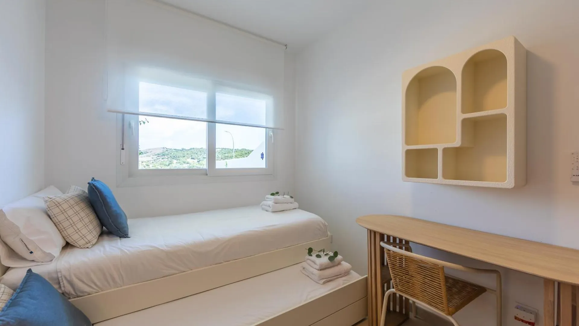 Large Garden With Countryside Views, Pool & Wifi Apartment Tarifa 0*,  Spain