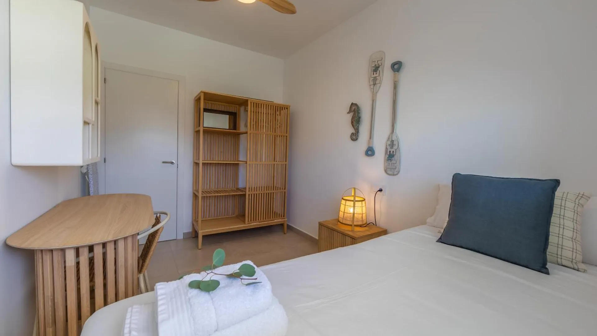 Large Garden With Countryside Views, Pool & Wifi Apartment Tarifa