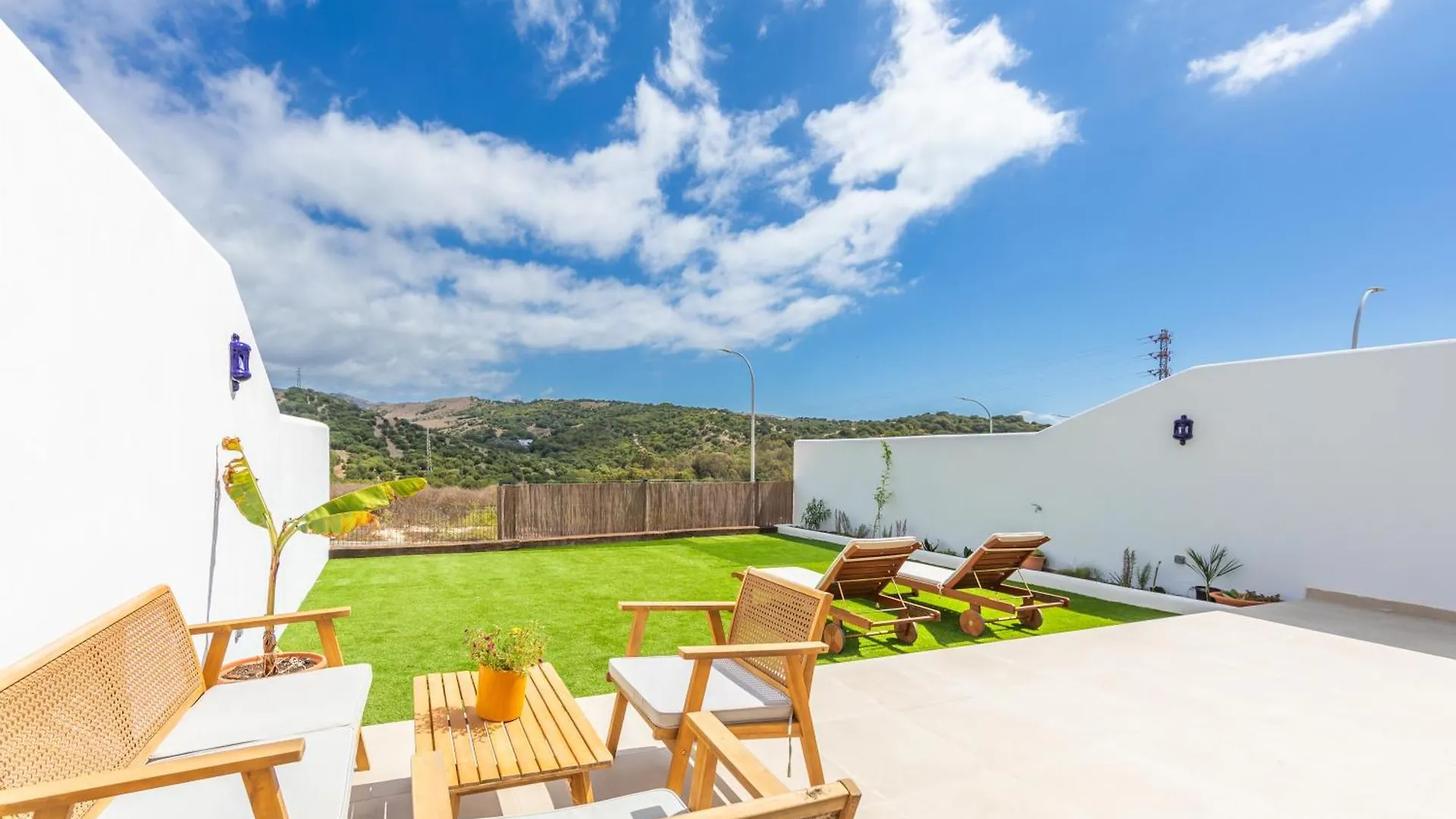 Large Garden With Countryside Views, Pool & Wifi Apartment Tarifa 0*,  Spain