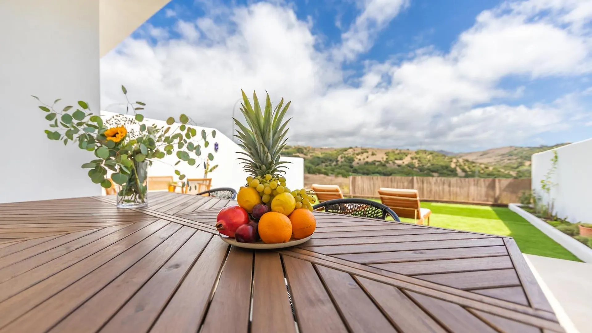Large Garden With Countryside Views, Pool & Wifi Apartment Tarifa